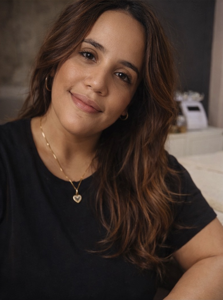 Portret van Lina Diaz, oprichter van Somaia Studio